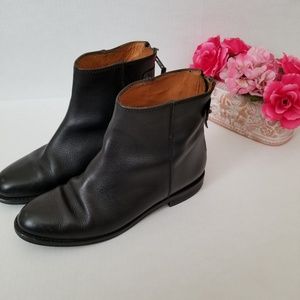 Madewell | Black Hayes Ankle Booties